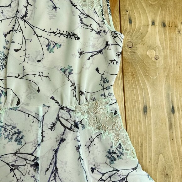 BCBGMaxazria  Gwyneth Floral Dress‎ Nature light Mint Lace - Picture 8 of 9